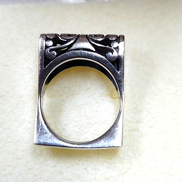 Handmade silver square ring - Picture 3 of 5